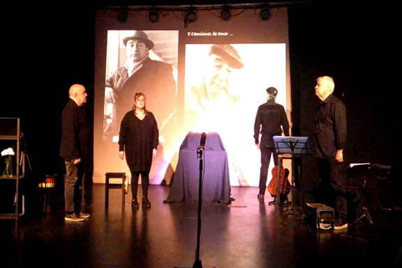 8 canciones de amor y unos poemas desesperados