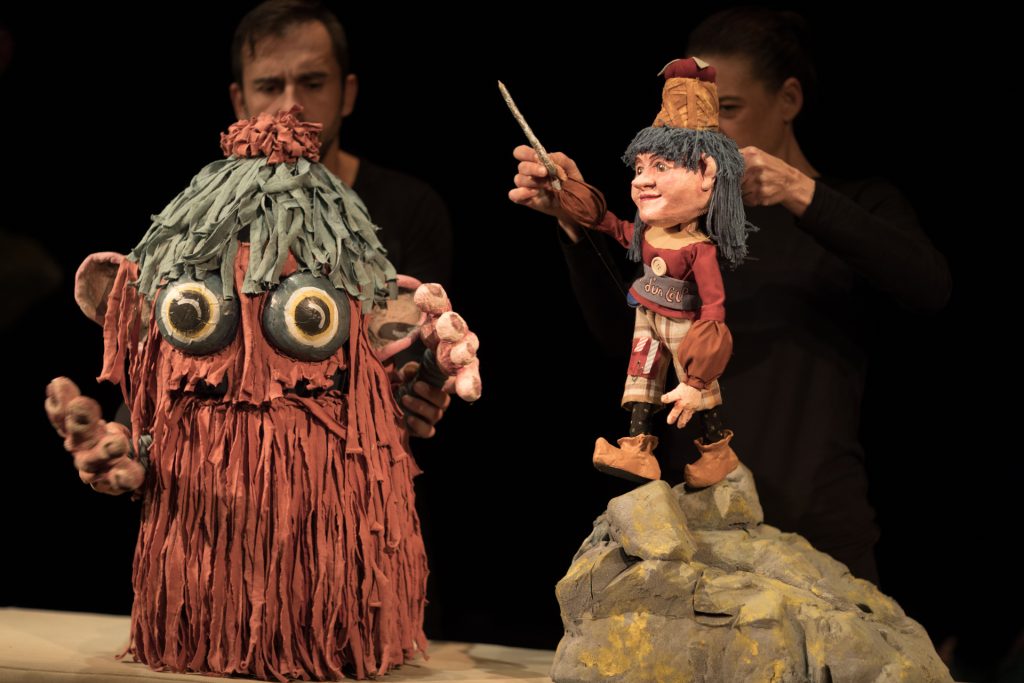 La Costurerita Valiente